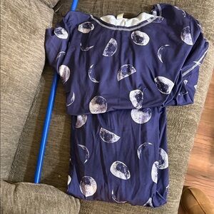 Amazon Women's Moon Print Pajama Set - Blue and White